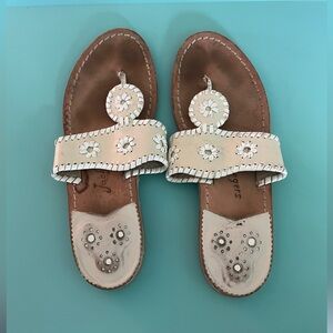 JACK ROGERS PALM BEACH THONG SANDAL WHITE/BONE LEATHER. Size 7.5.